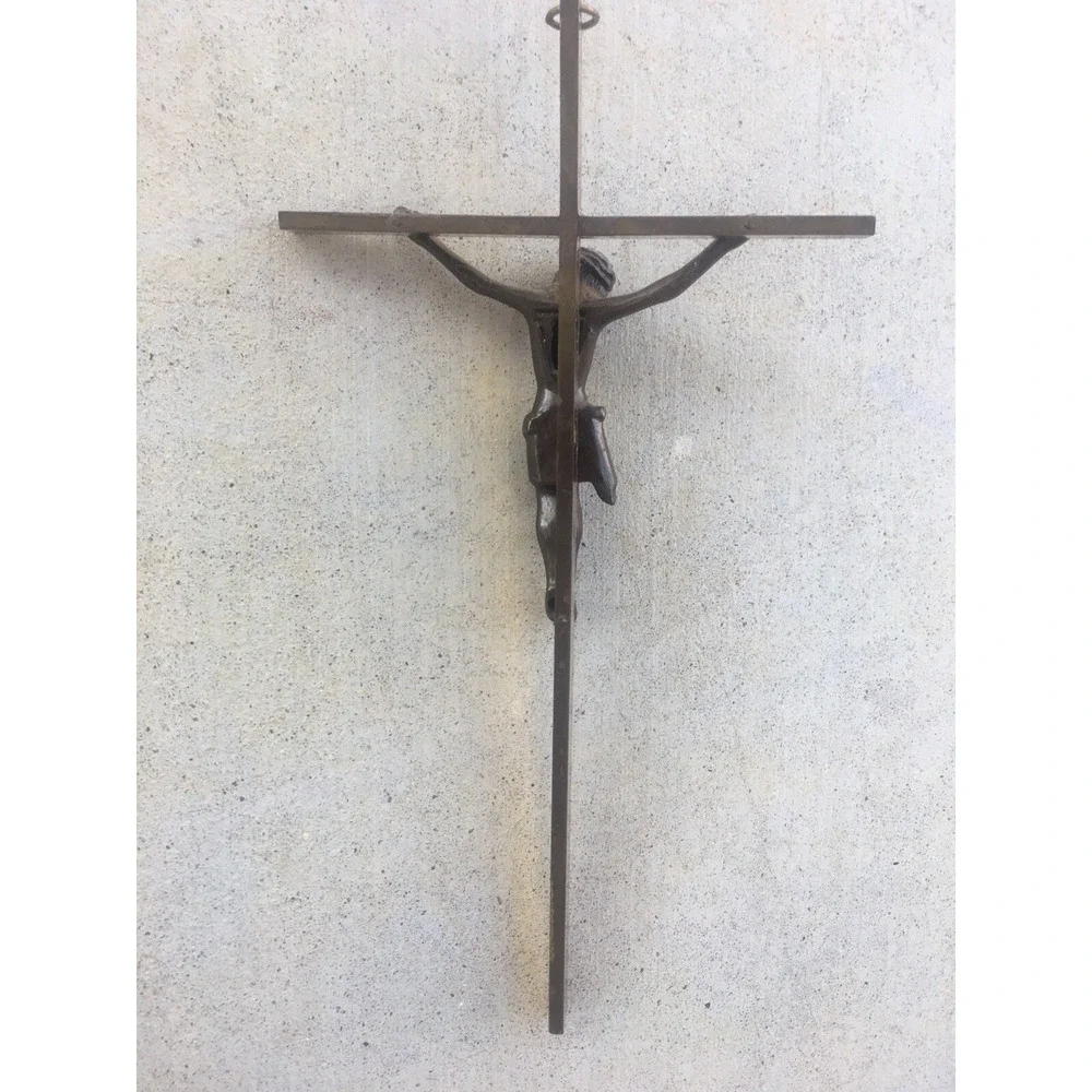 N/A vintage hanging